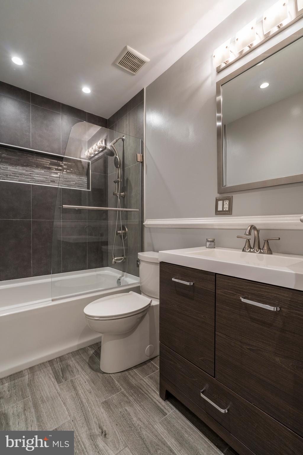 3732 Merrick Road Philadelphia, PA 19129 - Photo 15 of 28 Gallery Image 15