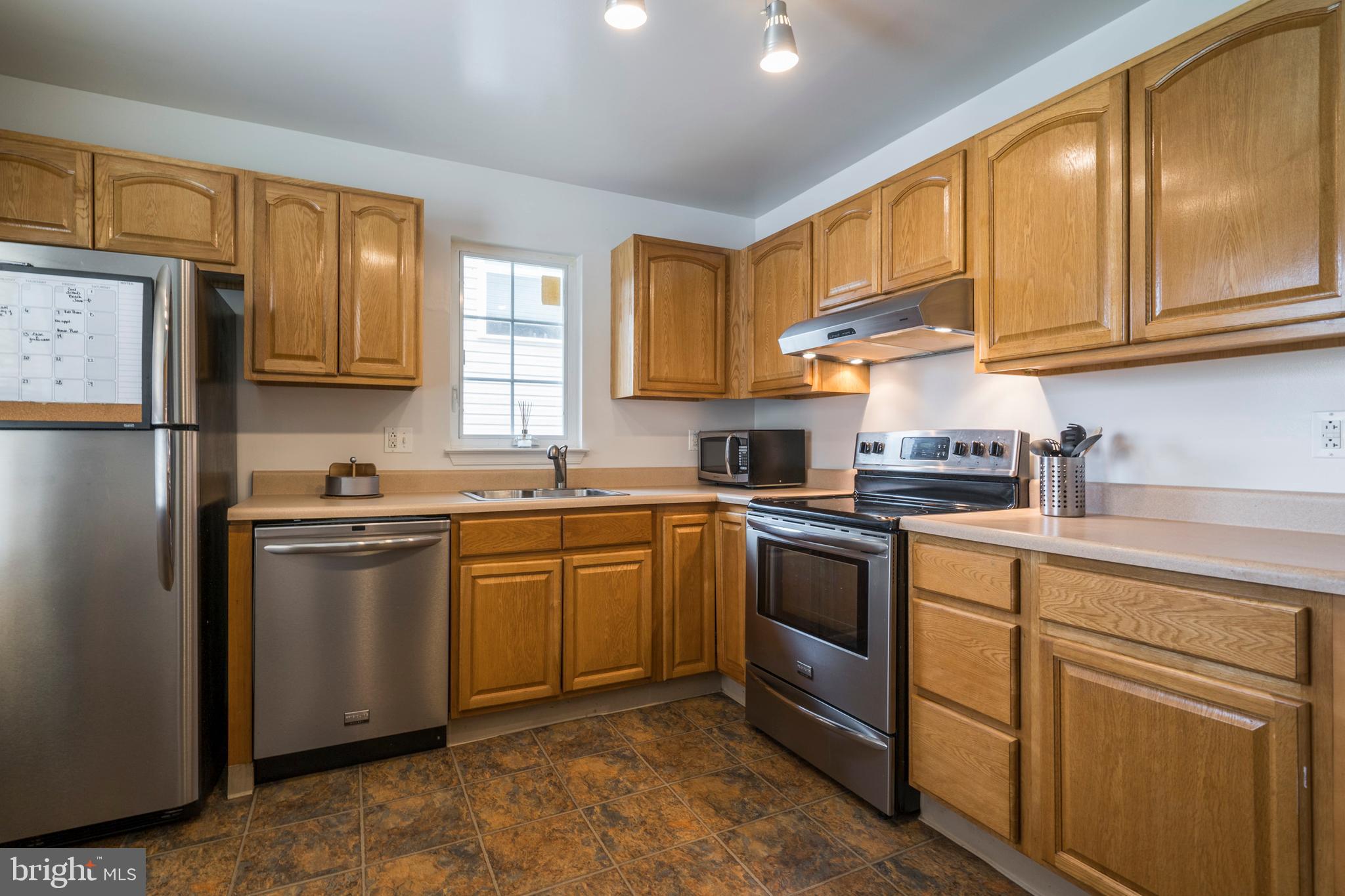 3732 Merrick Road Philadelphia, PA 19129 - Photo 9 of 28 Gallery Image 9