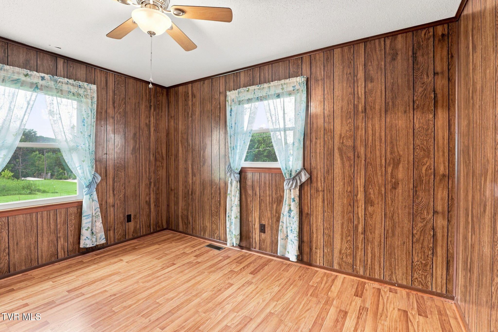 2060 Fishpond Road Chuckey, TN 37641 - Photo 20 of 30 19-web-or-mls-DZ3A7347