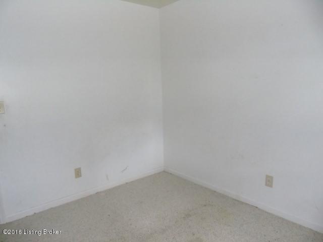 402 Hickory Road Lawrenceburg, KY 40342 - Photo 9 of 21 bedroom 1 (1)`