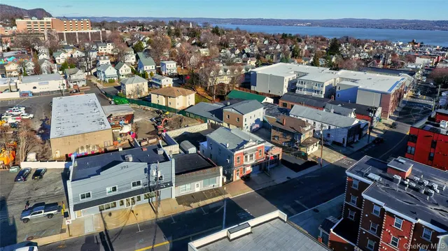 $2,250 | 292 Main Street, Unit 215, Nyack, NY 10960