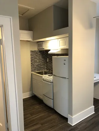 $925 | 1902 Nueces Street, Unit E, Austin, TX 78705