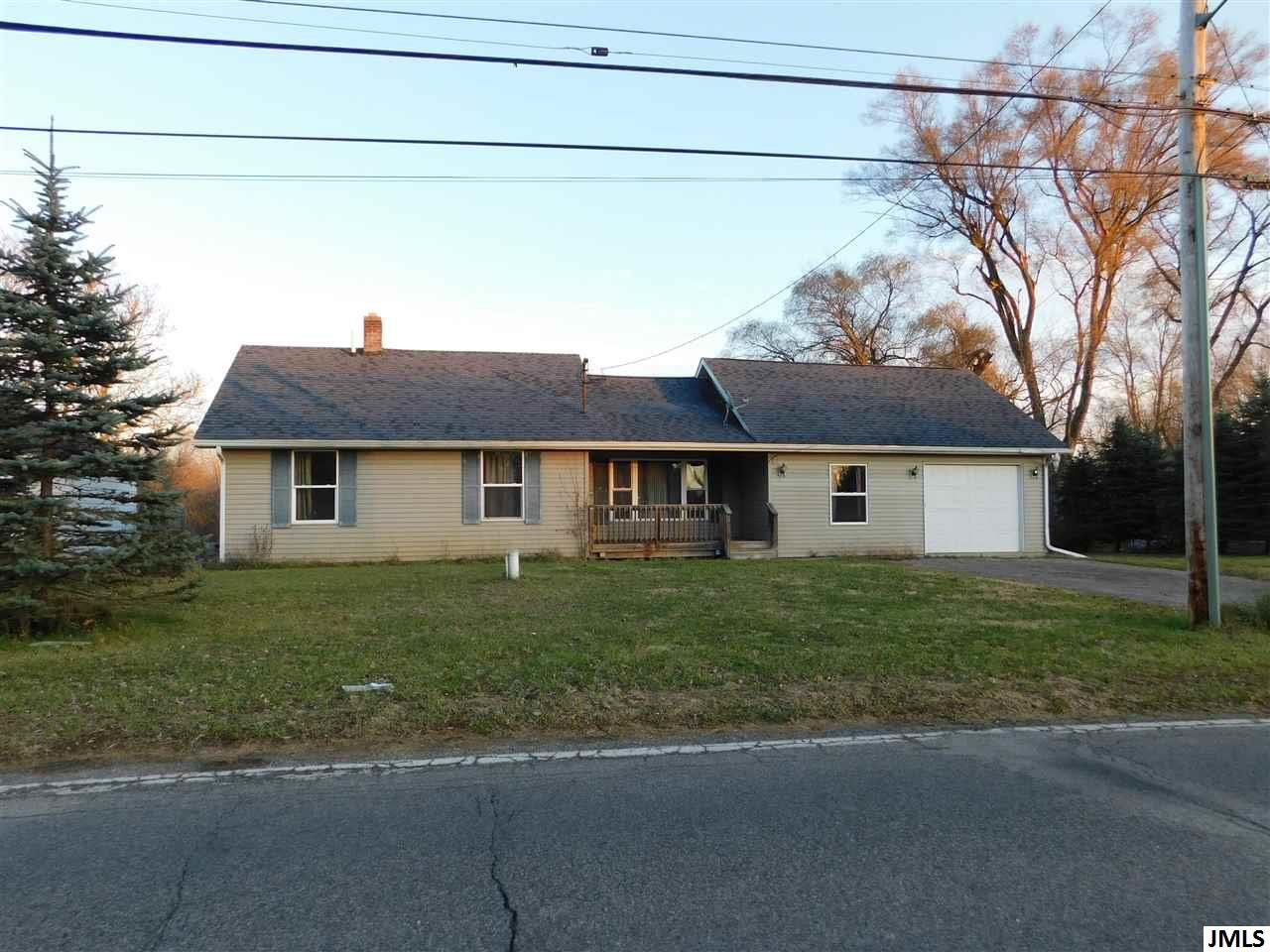 845 South Sutton Road Jackson, MI 49203 - Photo 1 of 19 Photo 1
