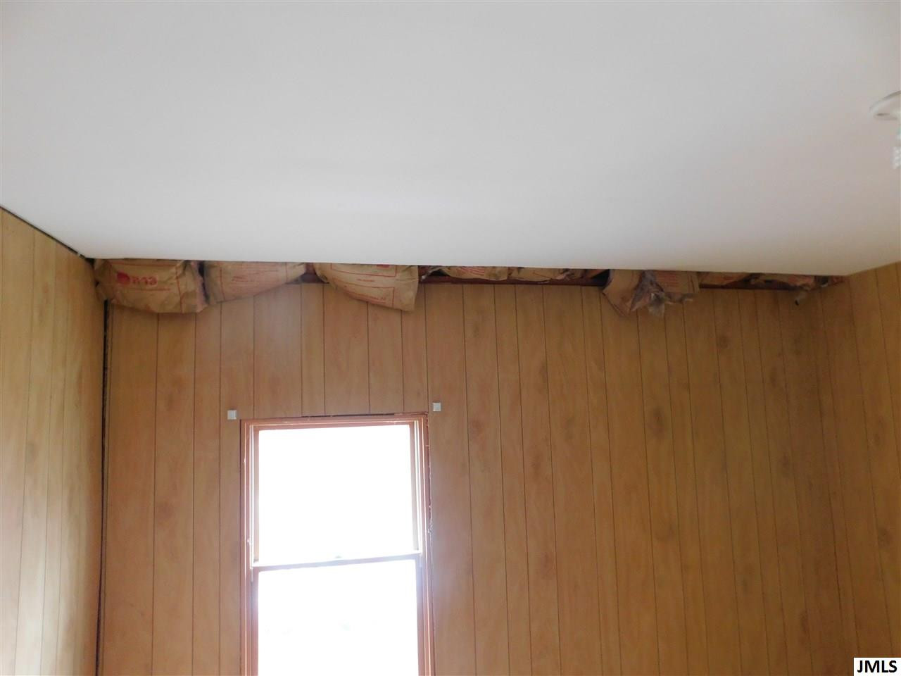 845 South Sutton Road Jackson, MI 49203 - Photo 14 of 19 Photo 14