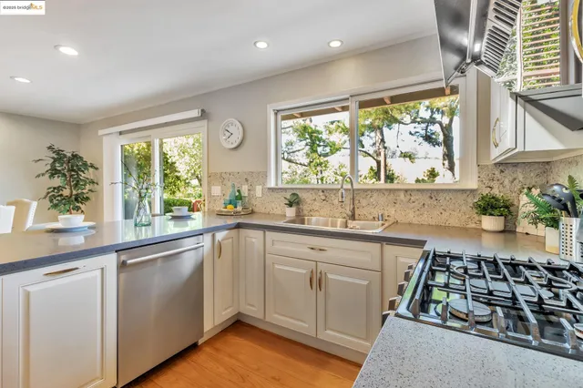 $1,650,000 | 62 Warfield Drive, Moraga, CA 94556