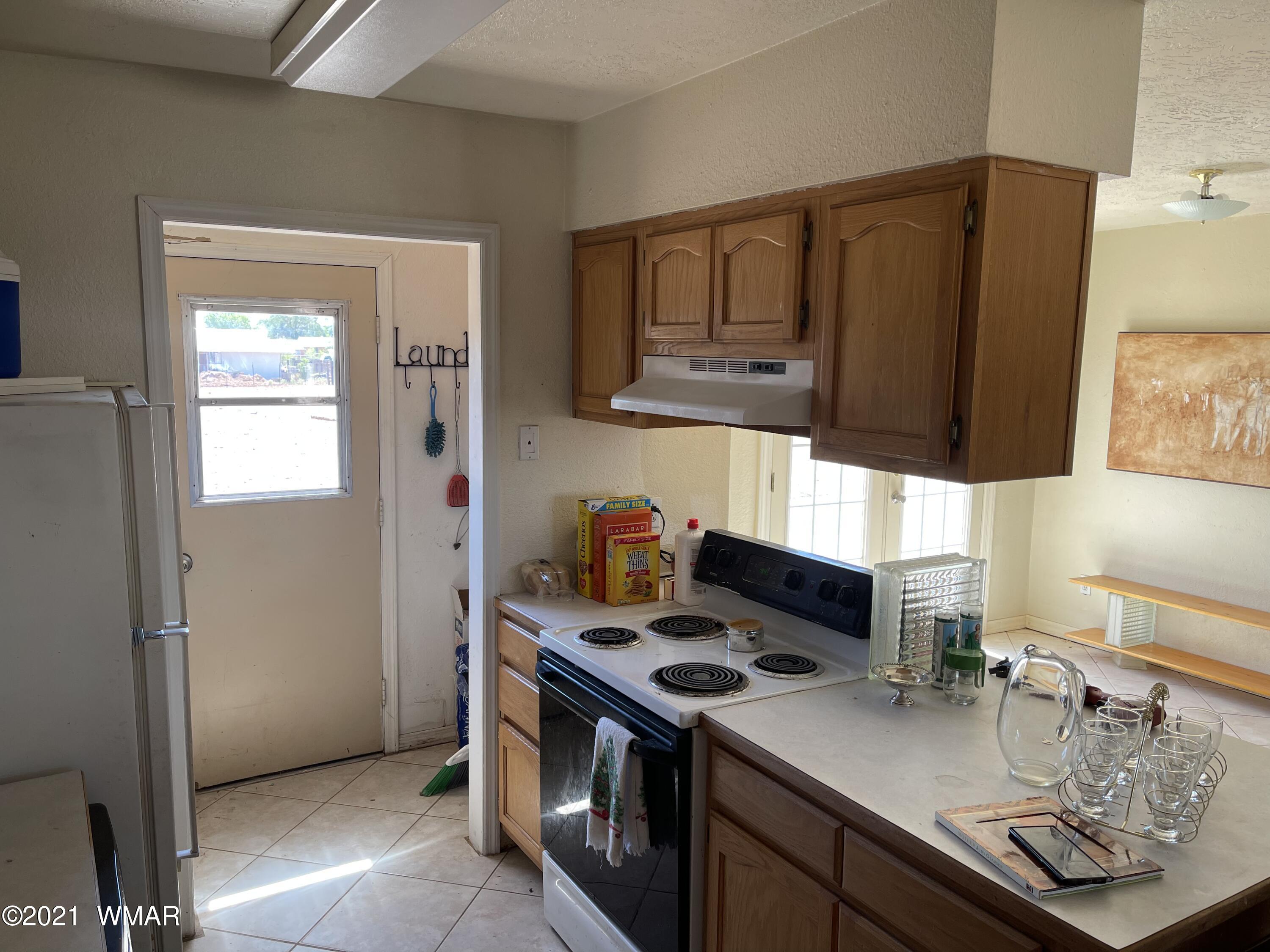 539 South 6th W Street Snowflake, AZ 85937 - Photo 3 of 47