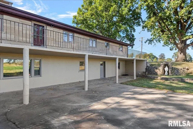 $525,000 | 1896 Winch Road, Springfield, IL 62707