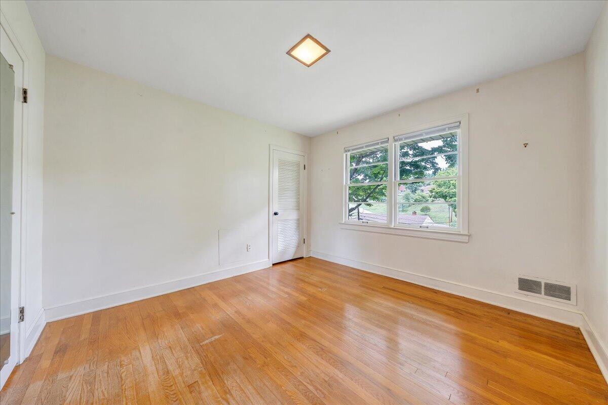 2725 Lofton Road Southwest Roanoke, VA 24015 - Photo 16 of 24 15-MIB03484