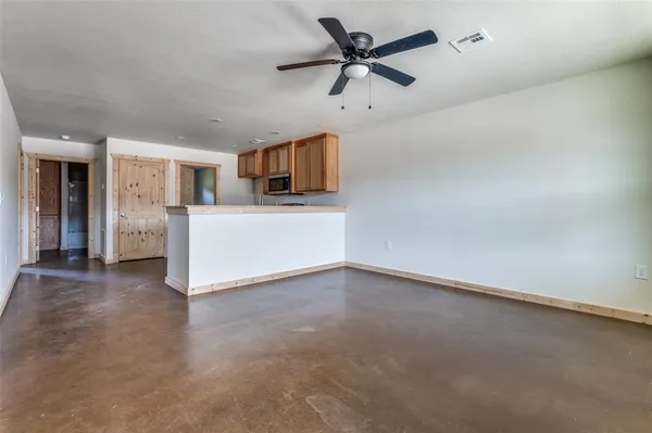 $1,200 | 19017-19023 Cabo Way, Unit 19021, Thackerville, OK 73459