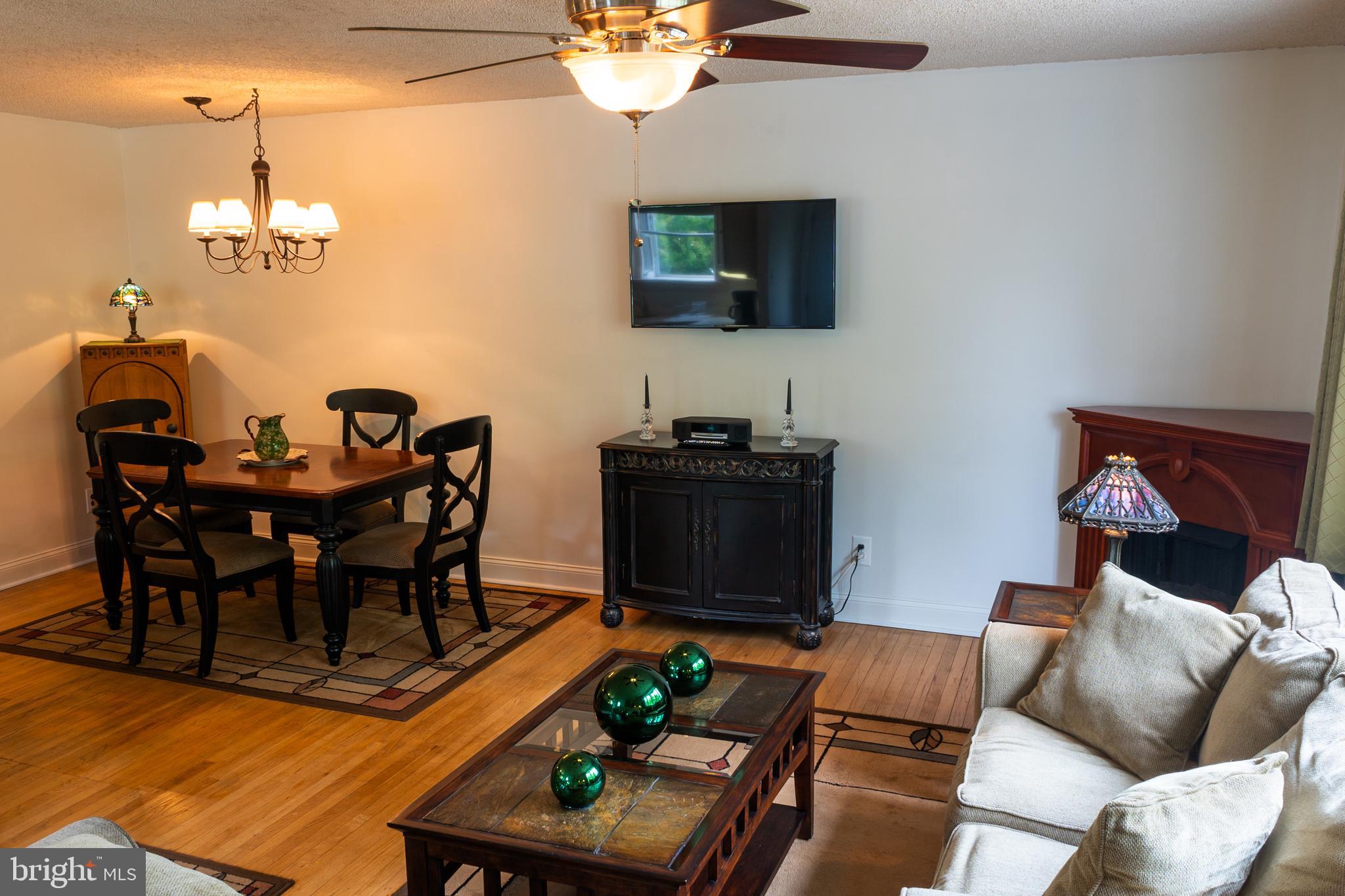 9104 Woodenbridge Road Philadelphia, PA 19136 - Photo 4 of 24 Gallery Image 4