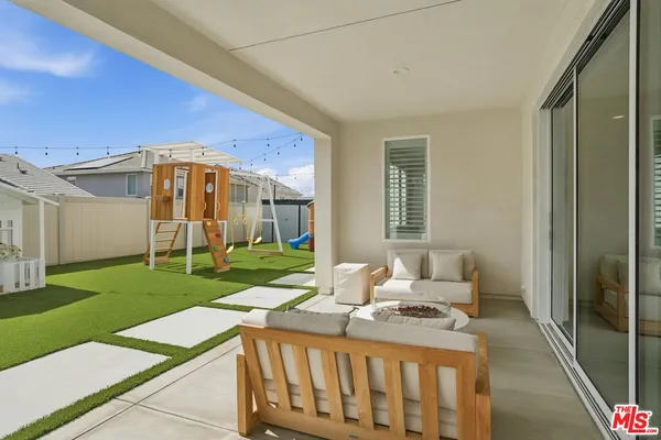 $1,180,000 | 18112 Tableau Way, Santa Clarita, CA 91350