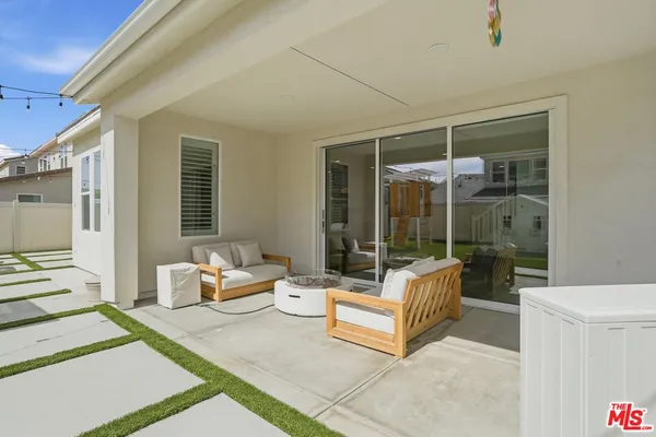 $1,180,000 | 18112 Tableau Way, Santa Clarita, CA 91350