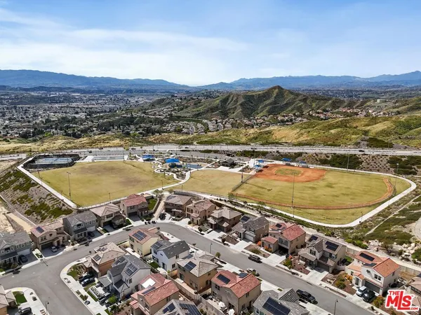 $1,180,000 | 18112 Tableau Way, Santa Clarita, CA 91350