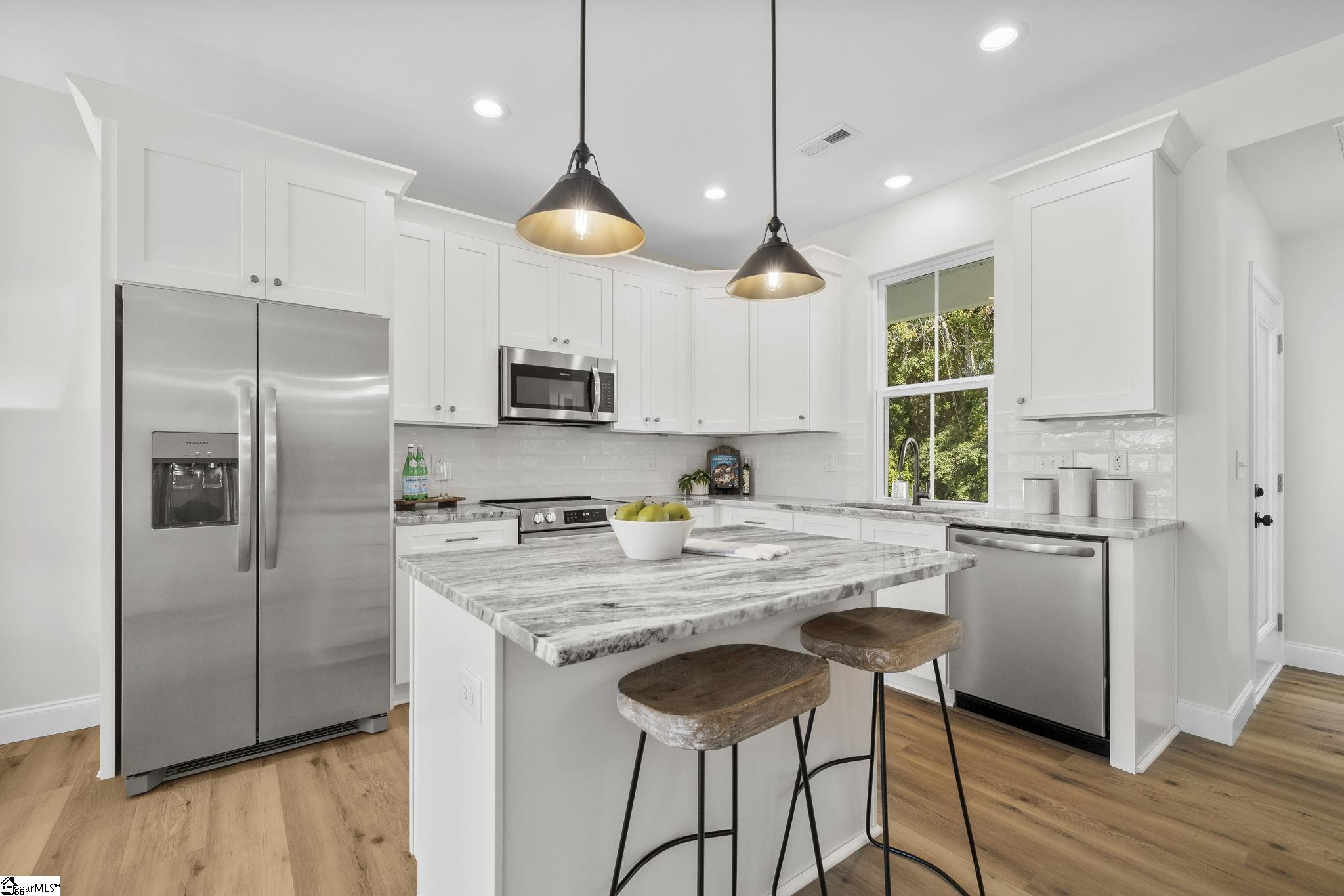 135 Chick Springs Road Taylors, SC 29687 - Photo 8 of 25