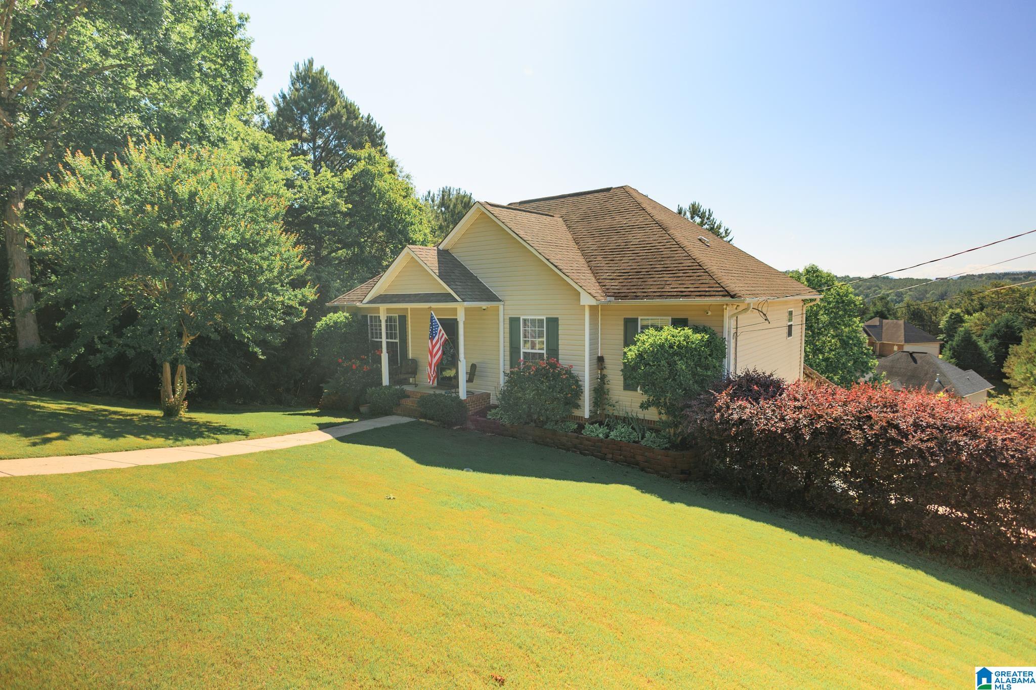 403 Woodland Ridge Road Odenville, AL 35120 - Photo 2 of 40