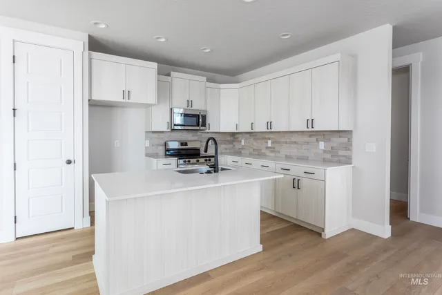 $374,900 | 980 East Odyssey Street, Kuna, ID 83634