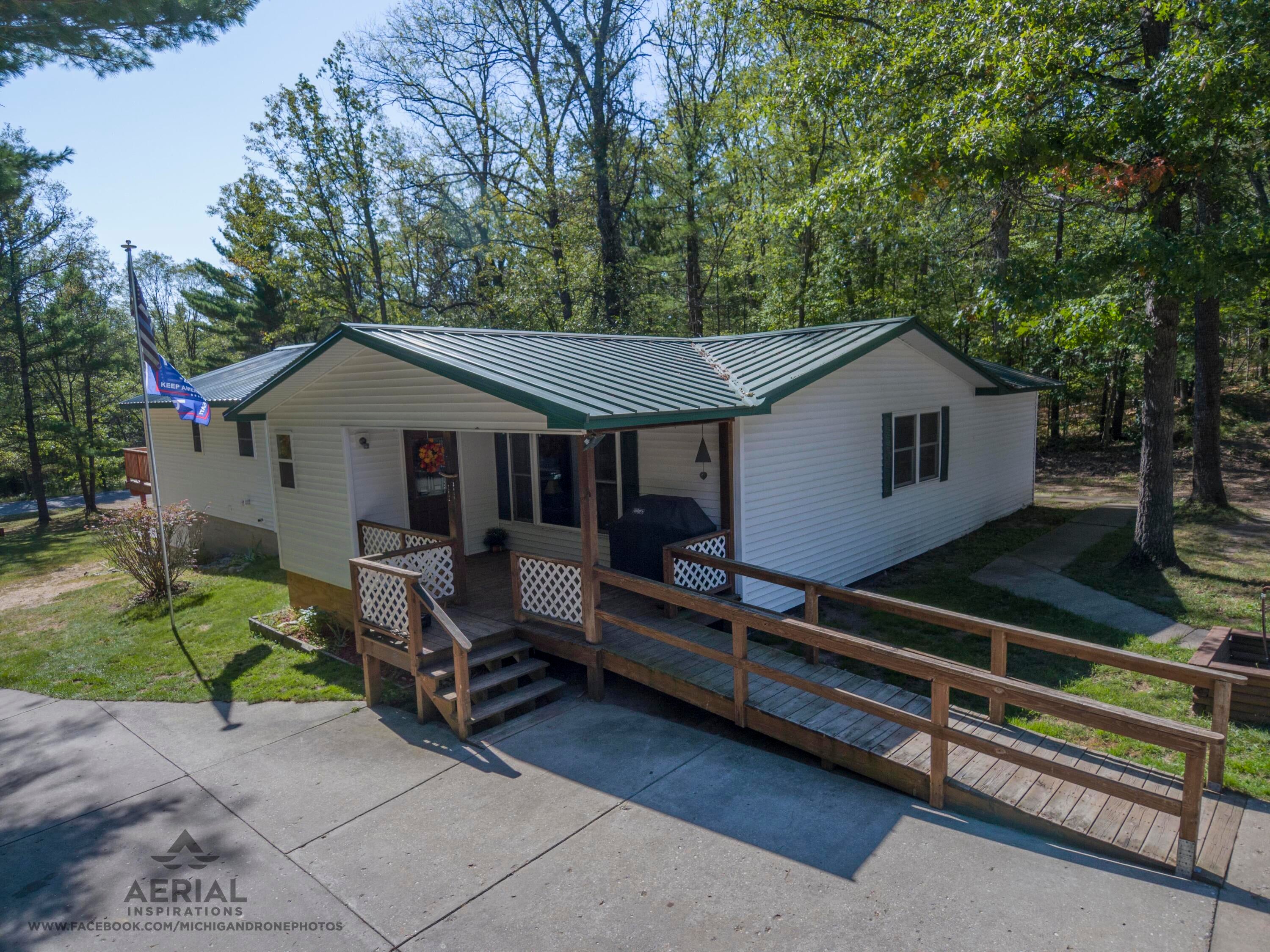 1941 High Road Roscommon, MI 48653 - Photo 2 of 54 MAX_0103