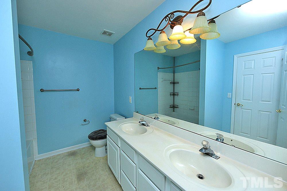 5214 Echo Ridge Road Raleigh, NC 27612 - Photo 9 of 15