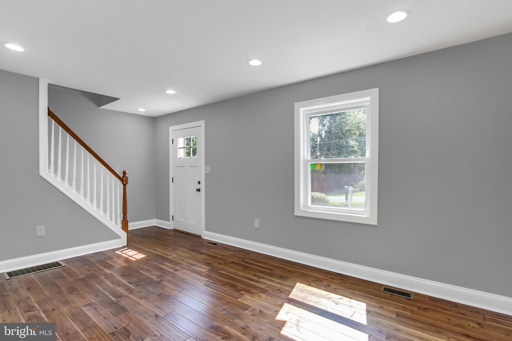 7922 Babikow Road Rosedale, MD 21237 - Photo 4 of 25