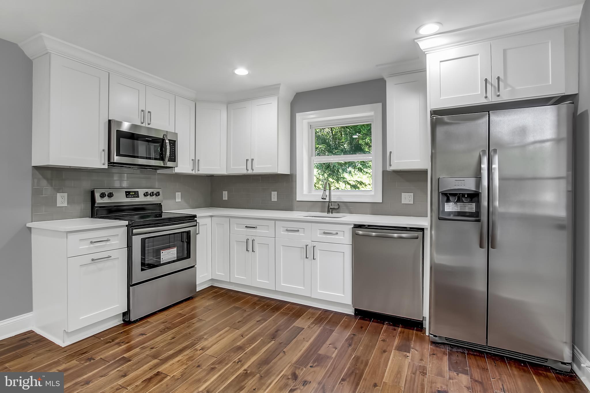 7922 Babikow Road Rosedale, MD 21237 - Photo 8 of 25
