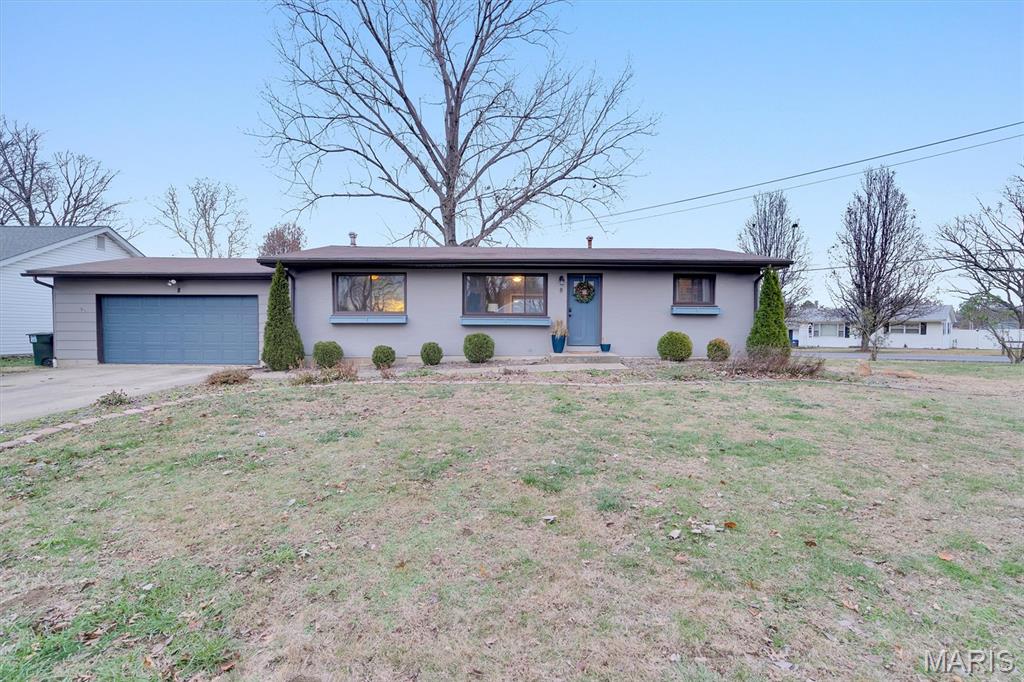 8 Circle Way St. Peters, MO 63376 - Photo 1 of 39