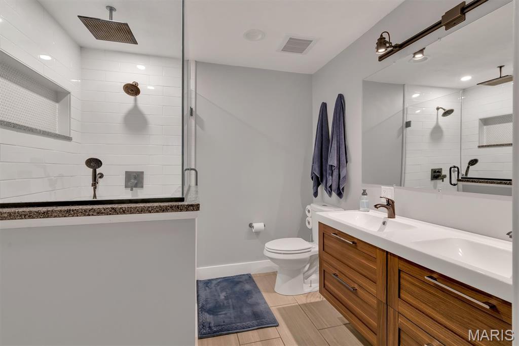 8 Circle Way St. Peters, MO 63376 - Photo 17 of 39