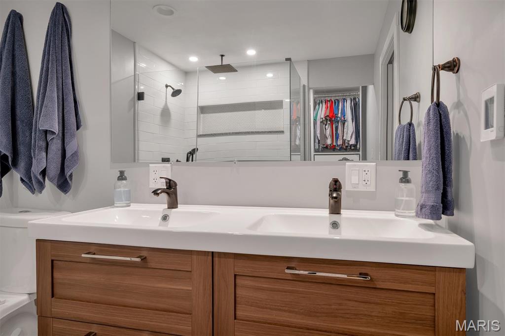 8 Circle Way St. Peters, MO 63376 - Photo 18 of 39