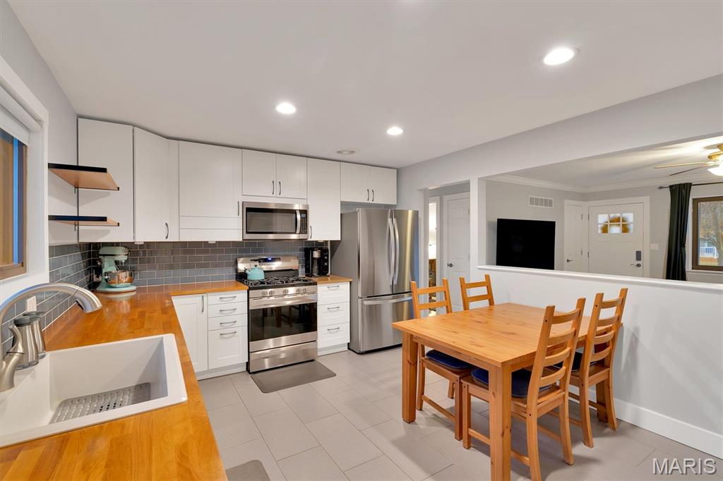 8 Circle Way St. Peters, MO 63376 - Photo 24 of 39