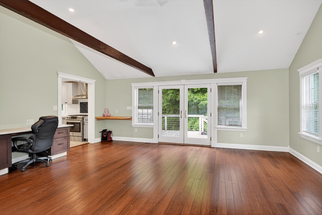 10 Virginia Road Tyngsborough, MA 01879 - Photo 16 of 38