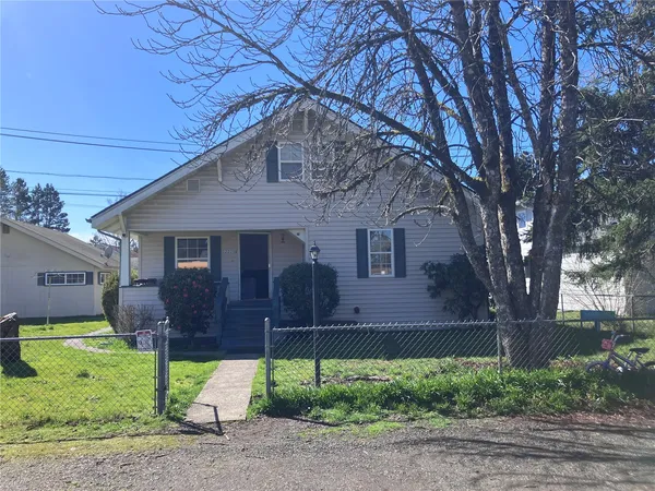 $415,000 | 2227 Washington Street, Shelton, WA 98584