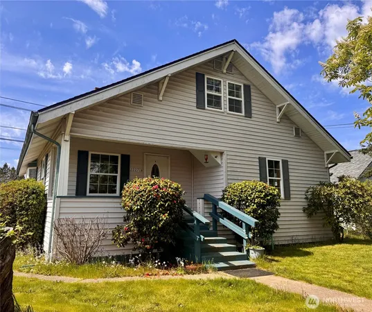 $415,000 | 2227 Washington Street, Shelton, WA 98584
