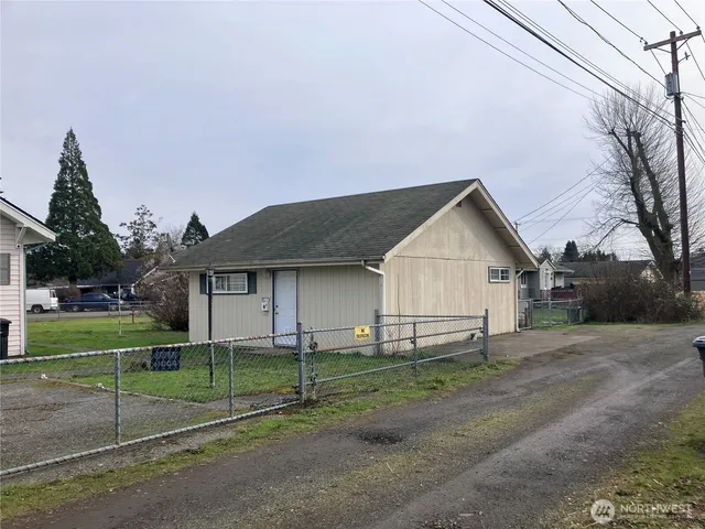 $450,000 | 2227 Washington Street, Shelton, WA 98584