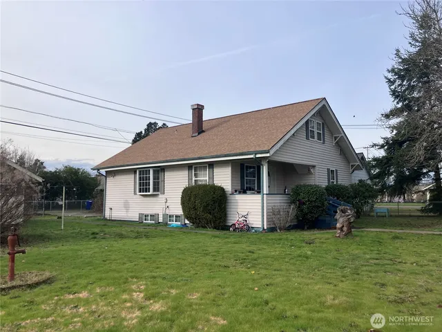 $450,000 | 2227 Washington Street, Shelton, WA 98584