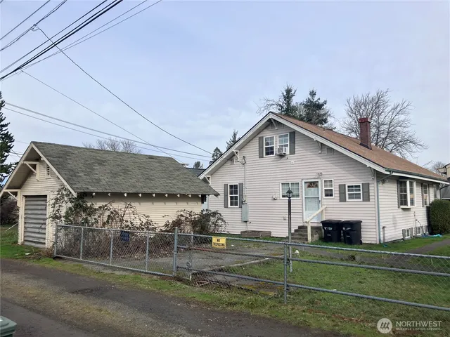 $450,000 | 2227 Washington Street, Shelton, WA 98584