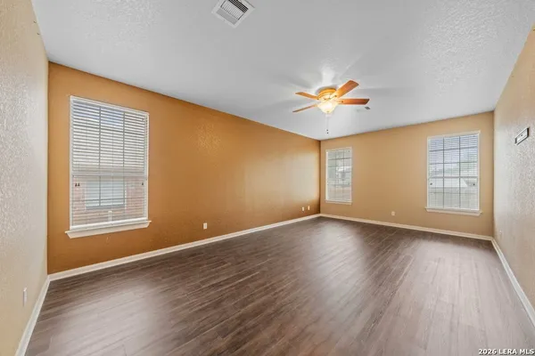 $2,000 | 141 Springtree Gate, Cibolo, TX 78108