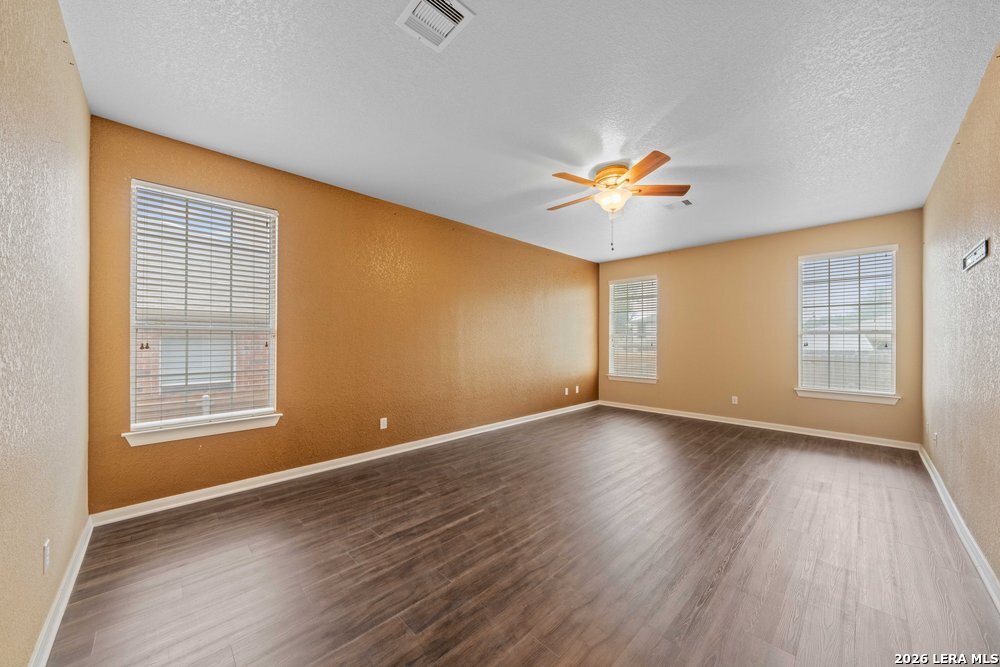 141 Springtree Gate Cibolo, TX 78108 - Photo 17 of 36