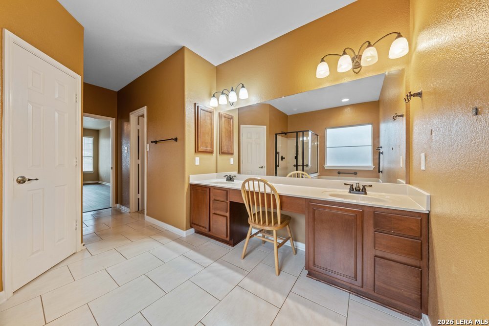 141 Springtree Gate Cibolo, TX 78108 - Photo 21 of 36