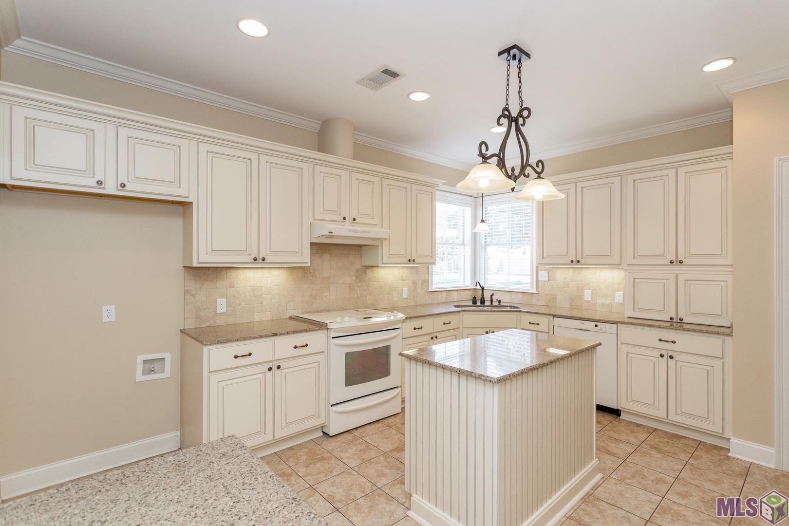 215 Wylie Drive Baton Rouge, LA 70808 - Photo 13 of 44
