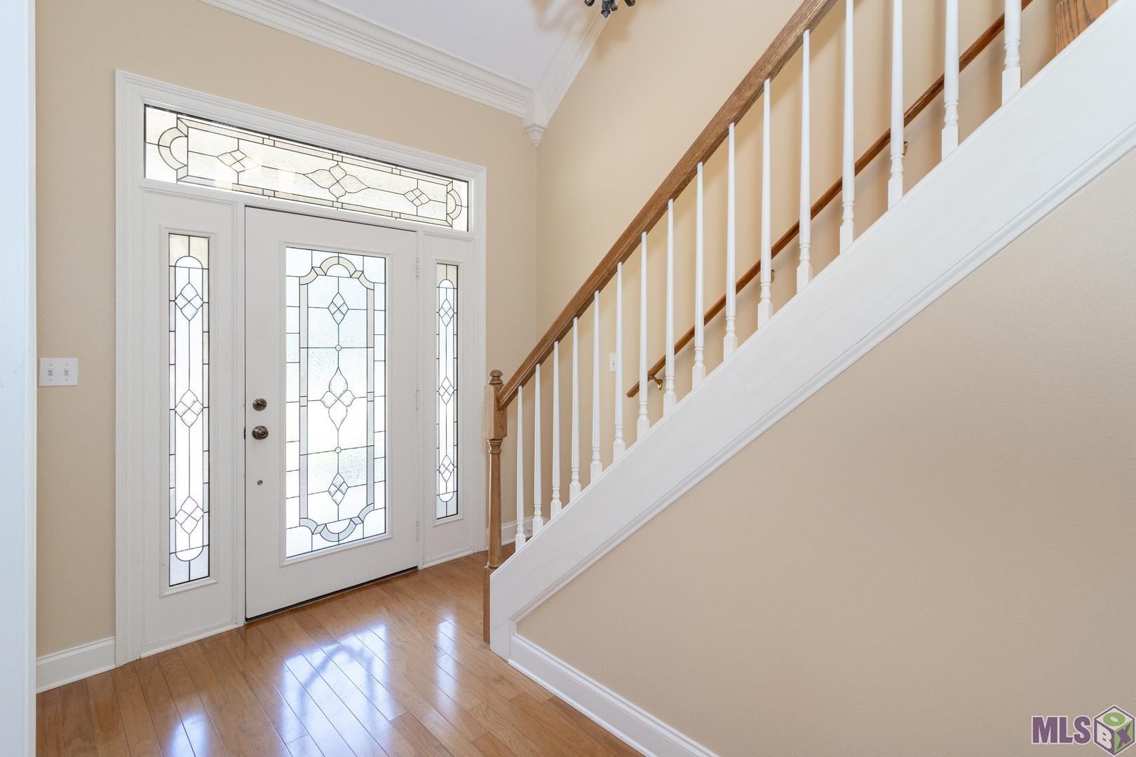 215 Wylie Drive Baton Rouge, LA 70808 - Photo 3 of 44
