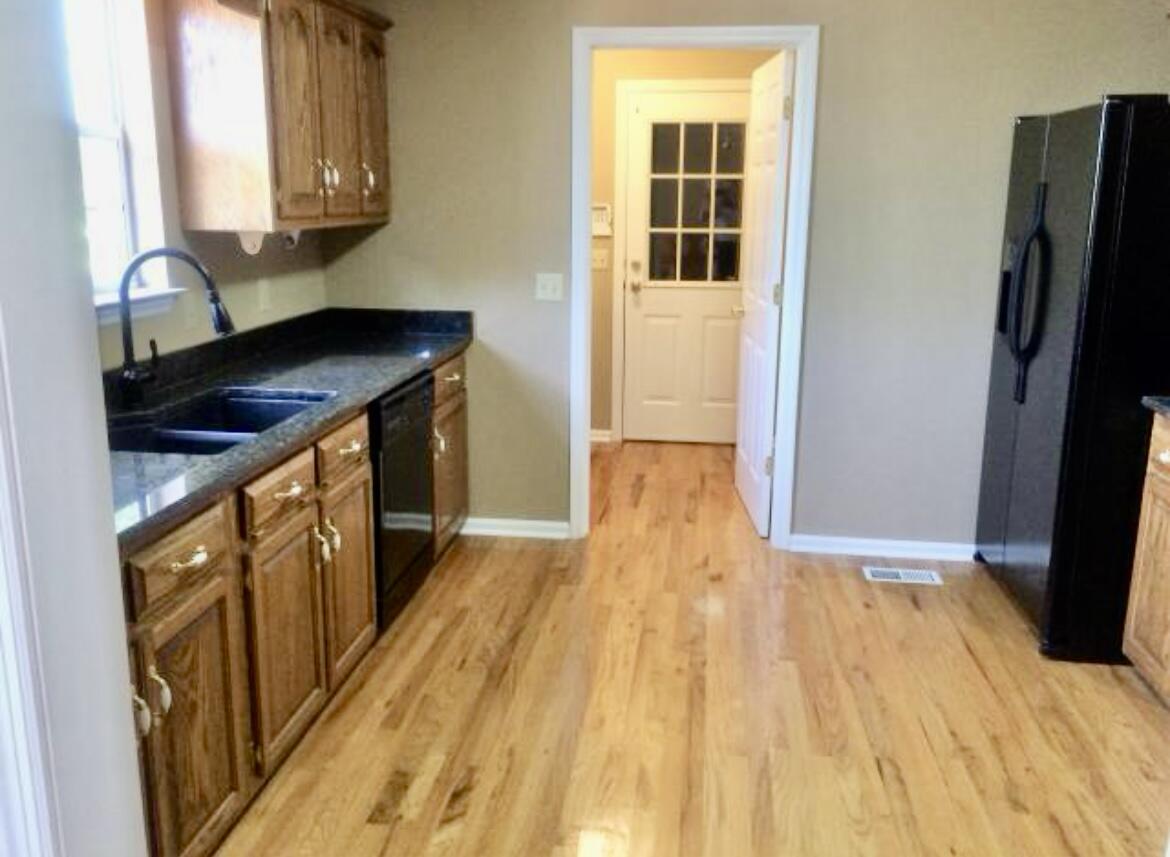 866 Lee Drive Ringgold, GA 30736 - Photo 3 of 23 IMG_1772