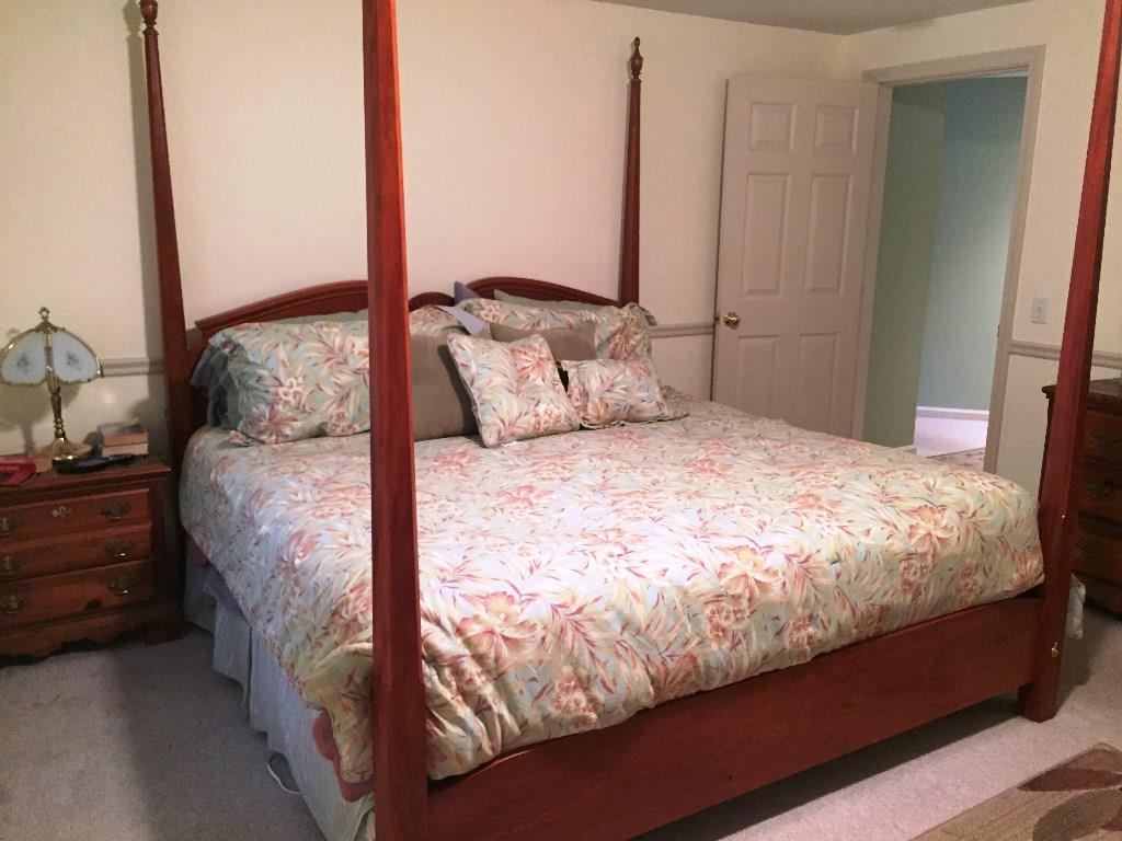 170 Kelleytown Road Bernard, ME 04612 - Photo 22 of 33 Ample space for relaxing