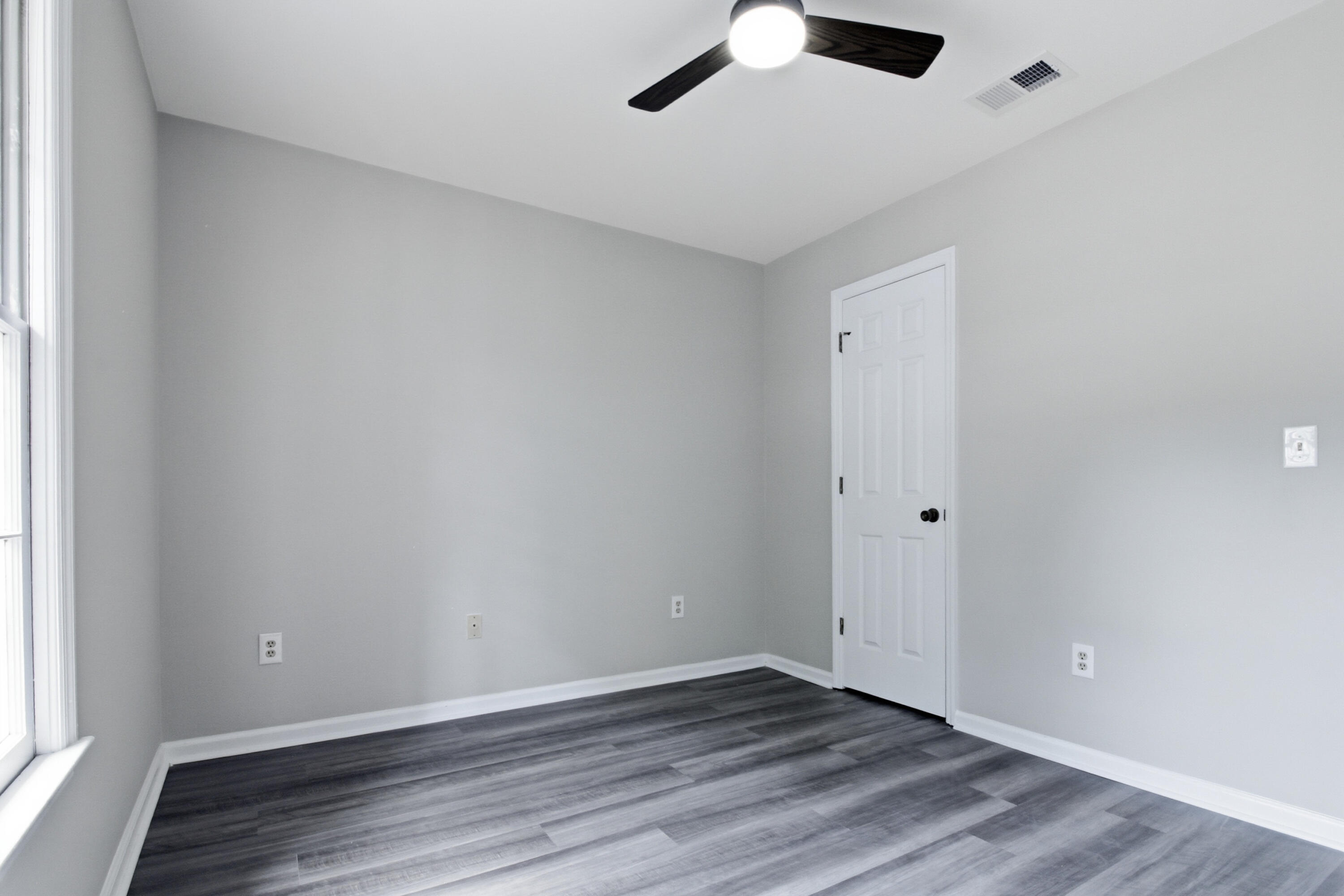 8110 Dearborne Road North Charleston, SC 29406 - Photo 24 of 38