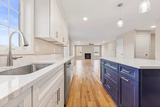 $715,000 | 293 Queen Street, Boscawen, NH 03303