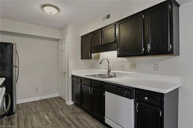 $194,900 | 7129 West Friendly Avenue, Unit D, Greensboro, NC 27410