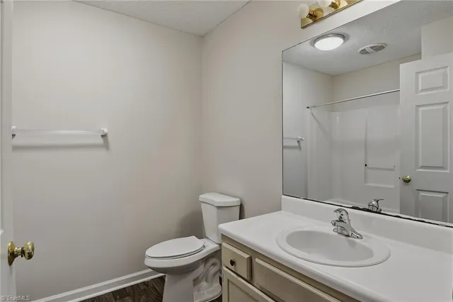 $194,900 | 7129 West Friendly Avenue, Unit D, Greensboro, NC 27410