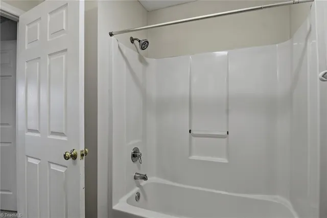 $194,900 | 7129 West Friendly Avenue, Unit D, Greensboro, NC 27410