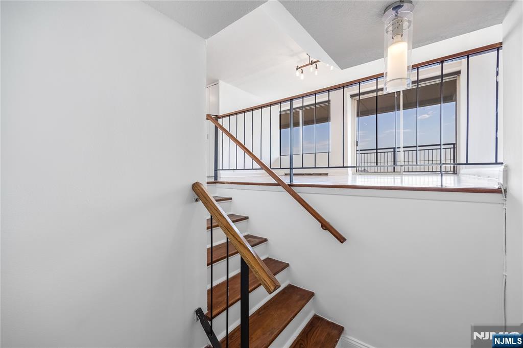 4 Horizon Road, Unit 1210 Fort Lee, NJ 07024 - Photo 17 of 29