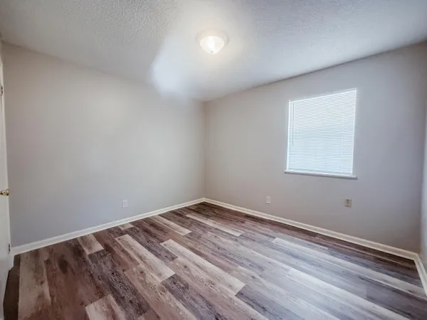 $1,100 | 4260 Highway 90, Unit 42, Pace, FL 32571