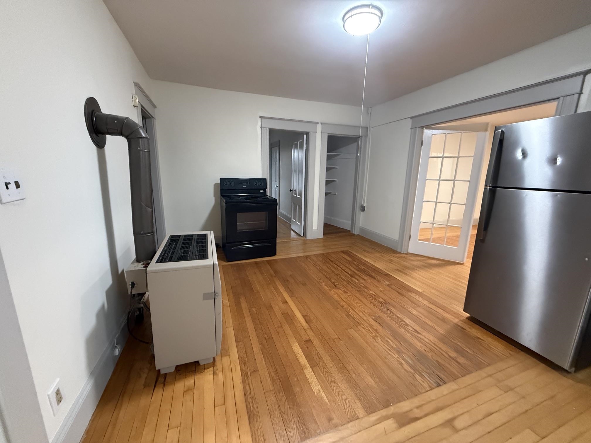 59 Bremer Street, Unit 3 Manchester, NH 03102 - Photo 4 of 18