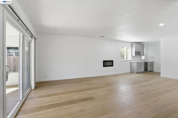 $1,000,000 | 124 Erin Drive, Vallejo, CA 94589